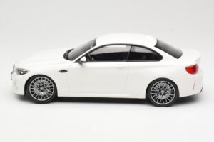 BMW M2 Competition F87 Valge Minichamps 1:18 155028000 Metall - pilt 3/6