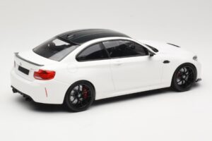BMW M2 CS F87 Valge mustade velgedega Minichamps 1:18 155021025 Metall - pilt 2/6