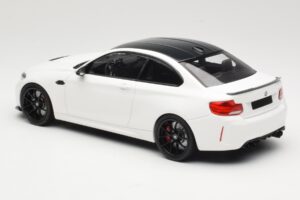 BMW M2 CS F87 Valge mustade velgedega Minichamps 1:18 155021025 Metall - pilt 5/6