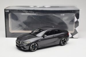 BMW M2 F87 Grey Metallic Minichamps 1:18 155026102 Metall - pilt 6/6