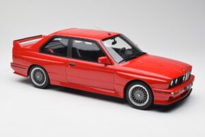 BMW M3 E30 Sport Evolution Punane Otto 1:12 G033 Vaik - pilt 4/6