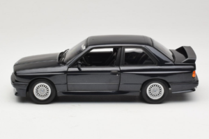 BMW M3 E30 Sport Evolution Blue Metallic Minichamps 1:18 180020308 Metall - pilt 4/8