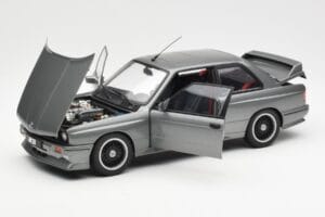 BMW M3 E30 Sport Evolution Cecotto Hall AUTOart 1:18 70567 Metall - pilt 2/8