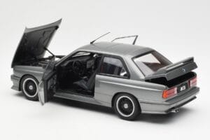 BMW M3 E30 Sport Evolution Cecotto Hall AUTOart 1:18 70567 Metall - pilt 5/8