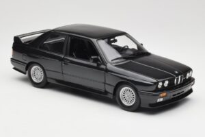 BMW M3 E30 Black Metallic Minichamps 1:18 180020306 Metall - pilt 6/8