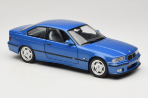 BMW M3 E36 Blue Metallic UT Models 1:18 20467 Metall - pilt 6/8