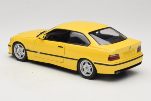 BMW M3 E36 Dakar Yellow UT Models 1:18 180022300 Metall - pilt 7/8