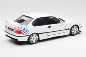 BMW M3 E36 Lightweight Valge Solido 1:18 S1803903 Metall - pilt 3/8