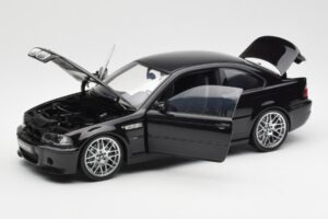 BMW M3 E46 CSL Must Kyosho 1:18 80430302736 Metall - pilt 2/8