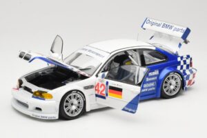 BMW M3 E46 GTR #42 J. Lehto / J. Muller ELMS 2001 Minichamps 1:18 100012192 Metall - pilt 2/8