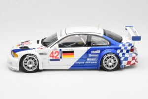 BMW M3 E46 GTR #42 J. Lehto / J. Muller ELMS 2001 Minichamps 1:18 100012192 Metall - pilt 4/8