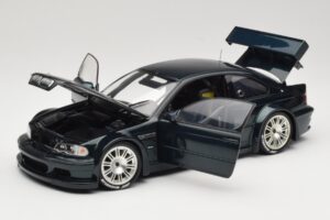 BMW M3 E46 GTR Street Emerald Green Minichamps 1:18 80430396025 Metall - pilt 2/8