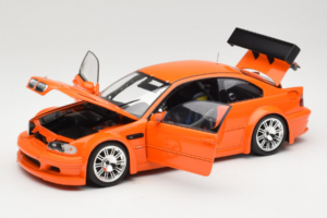 BMW M3 E46 GTR Street Oranž Minichamps 1:18 100012106 Metall - pilt 2/8