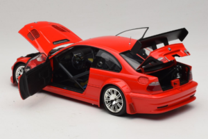 BMW M3 E46 GTR Street Punane Minichamps 1:18 100012101 Metall - pilt 5/8