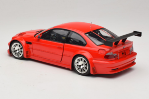 BMW M3 E46 GTR Street Punane Minichamps 1:18 100012101 Metall - pilt 7/8
