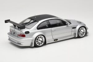 BMW M3 E46 GTR Street Hõbedane With Carbon Roof Minichamps 1:18 100012102 Metall - pilt 3/8