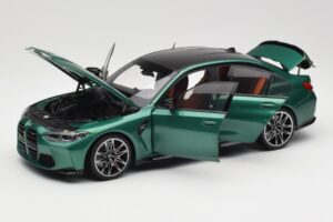 BMW M3 G80 Isle of Man Green Minichamps 1:18 113020203 Metall - pilt 2/8