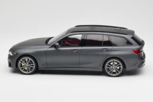 BMW M340i G20 xDrive M Sport Hall GT Spirit 1:18 GT471 Vaik - pilt 3/6