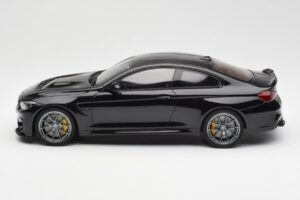 BMW M4 F82 CS Must GT Spirit 1:18 GT845 Vaik - pilt 3/6