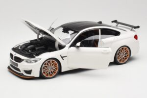 BMW M4 F82 GTS Alpine White Minichamps 1:18 110025221 Metall - pilt 2/8