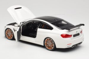 BMW M4 F82 GTS Alpine White Minichamps 1:18 110025221 Metall - pilt 5/8