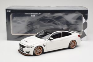 BMW M4 F82 GTS Alpine White Minichamps 1:18 110025221 Metall - pilt 8/8