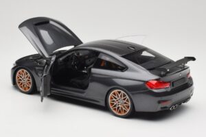 BMW M4 F82 GTS Mineral Grey Metallic Minichamps 1:18 110025222 Metall - pilt 5/8