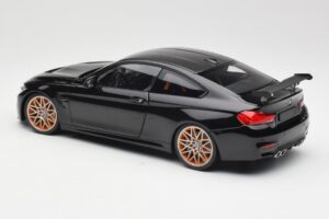 BMW M4 F82 GTS Sapphire Black Metallic Minichamps 1:18 110025220 Metall - pilt 7/8
