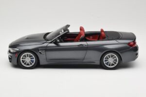 BMW M4 F83 Kabriolett Mineral Grey Paragon 1:18 80432339610 Metall - pilt 4/8