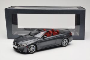 BMW M4 F83 Kabriolett Mineral Grey Paragon 1:18 80432339610 Metall - pilt 8/8