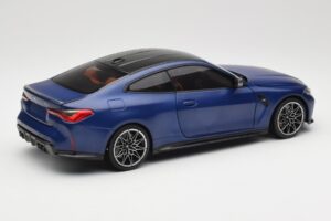 BMW M4 G82 Sinine Metallic Minichamps 1:18 113020123 Metall - pilt 3/8