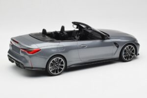 BMW M4 G82 Kabriolett Grey Metallic Minichamps 1:18 155021034 Metall - pilt 2/6