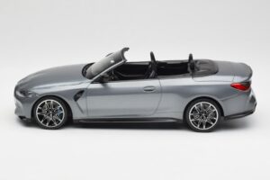BMW M4 G82 Kabriolett Grey Metallic Minichamps 1:18 155021034 Metall - pilt 3/6