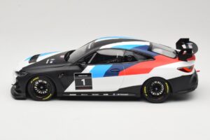 BMW M4 G82 GT4 #1 Presentation 2022 Otto 1:18 OT1228 Vaik - pilt 3/6