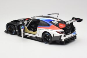 BMW M4 GT3 Ceccato Racing #50 T. Glock DTM Imola 2022 Minichamps 1:18 113222050 Metall - pilt 5/8