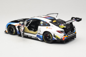BMW M4 GT3 #46 V. Rossi / A. Farfus / M. Martin Team WRT 12 Hours of Bathurst 2023 Minichamps 1:18 113232146 Metall - pilt 5/8