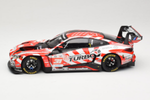 BMW M4 GT3 LMGT3 #31 D. Leung / S. Gelael / A. Farfus Team WRT 2nd Place 24 Hours of Le Mans 2024 Minichamps 1:18 113242431 M - pilt 4/8