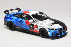 BMW M4 GT4 #1 Presentation 2024 Otto 1:18 OT1125 Vaik - pilt 4/6