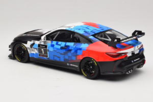 BMW M4 GT4 #1 Presentation 2024 Otto 1:18 OT1125 Vaik - pilt 5/6