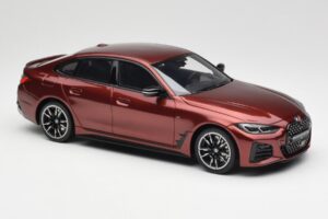 BMW M440i G26 Gran Coupe Aventurine Punane Otto 1:18 OT1075 Vaik - pilt 4/6