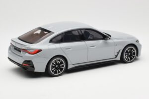 BMW M440i G26 Gran Coupe Brooklyn Hall Metallik Otto 1:18 OT454 Vaik - pilt 2/6