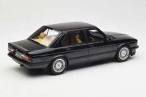 BMW M5 E28 Diamond Must Otto 1:18 OT184 Vaik - pilt 2/6
