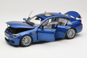 BMW M5 F10 Monte Carlo Blue Paragon 1:18 80432186352 Metall - pilt 2/8