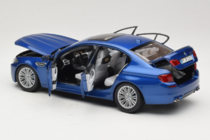 BMW M5 F10 Monte Carlo Blue Paragon 1:18 80432186352 Metall - pilt 5/8