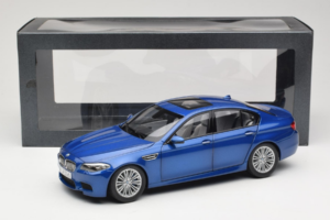 BMW M5 F10 Monte Carlo Blue Paragon 1:18 80432186352 Metall - pilt 8/8
