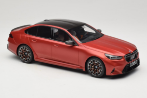BMW M5 G90 Beach Orange GT Spirit 1:18 GT966 Vaik - pilt 4/6