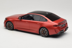 BMW M5 G90 Beach Orange GT Spirit 1:18 GT966 Vaik - pilt 5/6