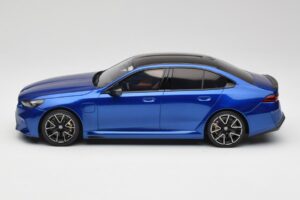 BMW M5 G90 Marina Bay Blue Metallic GT Spirit 1:18 GT507 Vaik - pilt 3/6