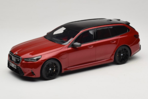 BMW M5 G99 Touring Fire Red GT Spirit 1:18 GT964 Vaik