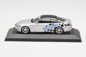 BMW M6 E63 IAA Frankfurt Hõbe Minichamps 1:43 M6001 Metall